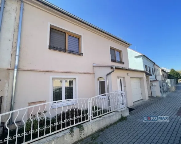 Prodej rodinného domu, Břeclav, Chodská, 200 m2