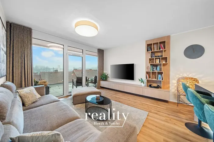 Prodej bytu 4+kk, Znojmo, Jarošova, 110 m2