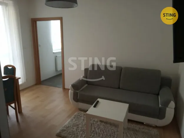 Pronájem bytu 2+kk, Drásov, Hradčanská, 34 m2