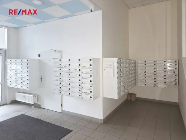 Pronájem bytu 1+kk, Praha - Stodůlky, Petržílkova, 42 m2