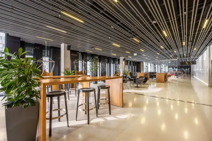 Pronájem kanceláře, Praha - Dejvice, Evropská, 2857 m2