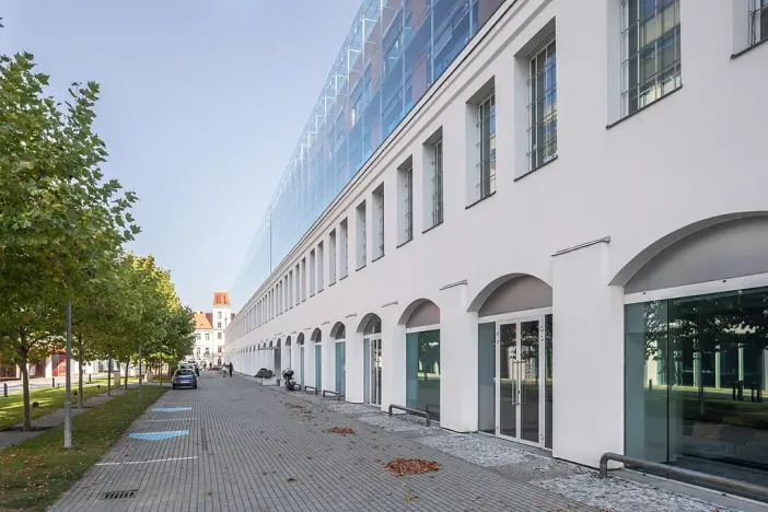 Pronájem kanceláře, Praha - Karlín, Křižíkova, 467 m2