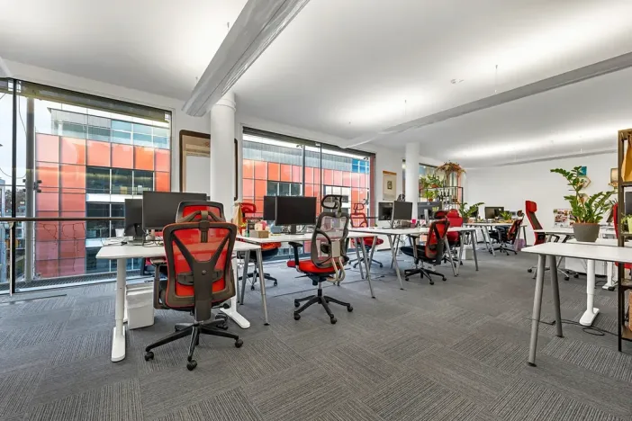 Pronájem kanceláře, Praha - Karlín, Křižíkova, 467 m2