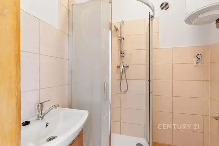 Pronájem bytu 1+1, Děčín, Riegrova, 37 m2