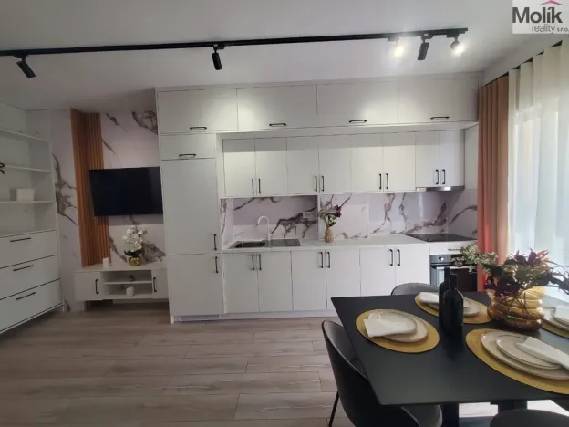 Prodej bytu 2+kk, Drač, 63 m2