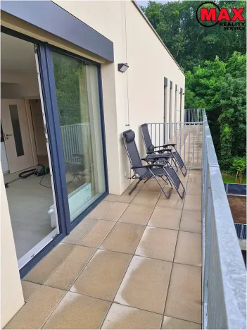 Pronájem bytu 1+kk, Odolena Voda, Pod Sokolákem, 33 m2