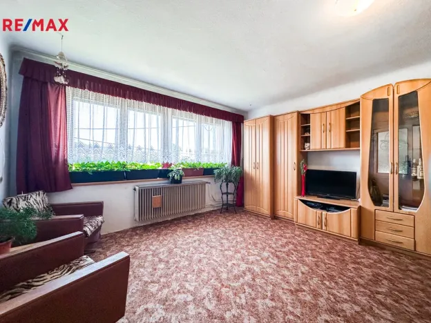 Prodej rodinného domu, Komárov, Sokolská, 300 m2