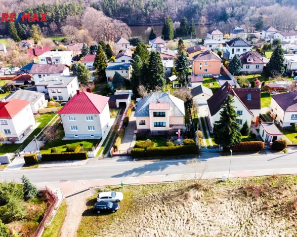 Prodej rodinného domu, Komárov, Sokolská, 300 m2