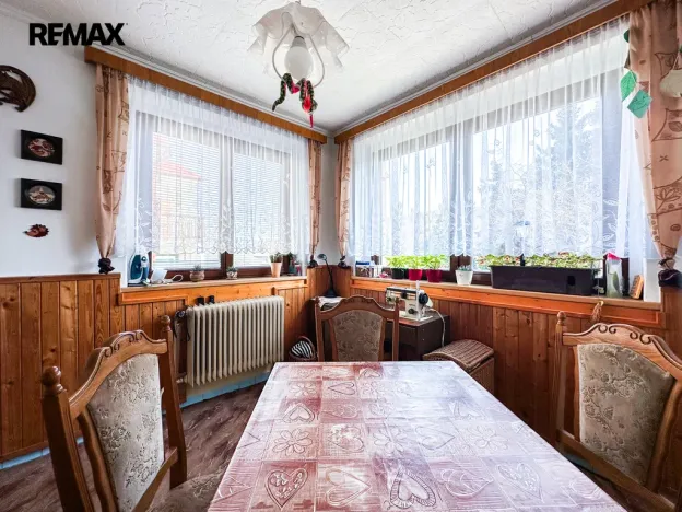 Prodej rodinného domu, Komárov, Sokolská, 300 m2