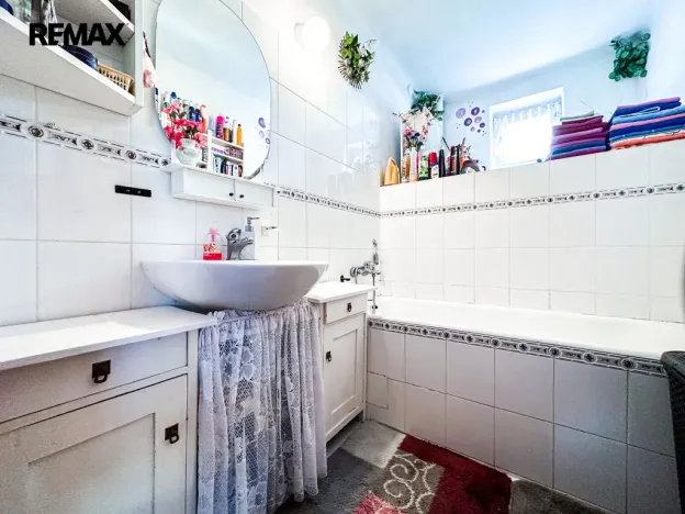 Prodej rodinného domu, Komárov, Sokolská, 300 m2