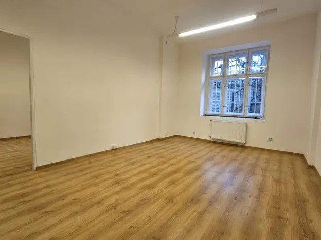 Pronájem obchodního prostoru, Praha, Pod Nuselskými schody, 105 m2