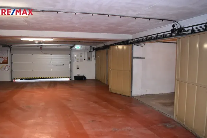 Pronájem garáže, Olomouc, Heyrovského, 14 m2