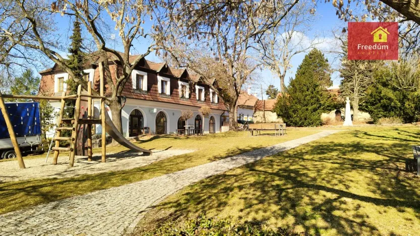 Prodej rodinného domu, Zdiby, Náměstí M. J. Husa, 415 m2