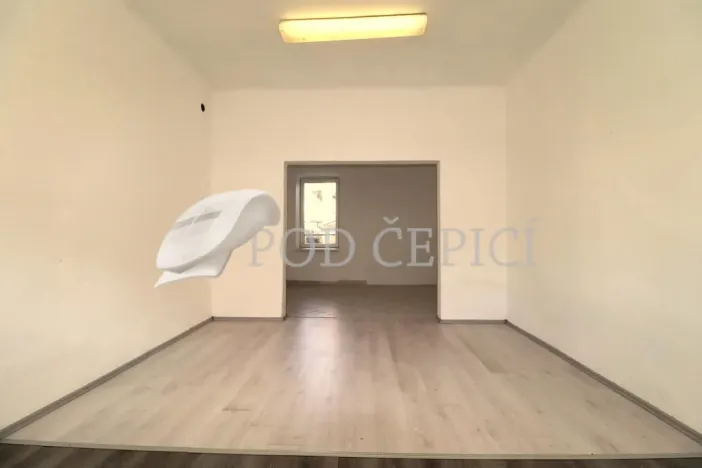 Pronájem kanceláře, Brno - Židenice, Stejskalova, 73 m2