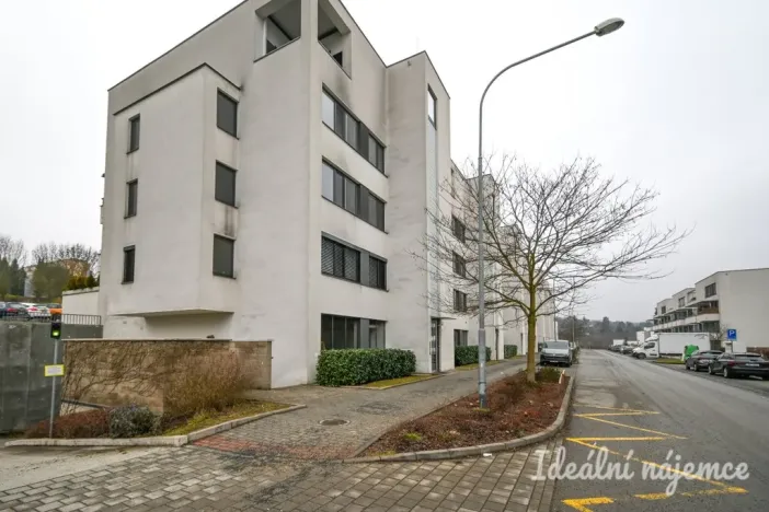 Pronájem bytu 1+kk, Brno, Markůvky, 25 m2