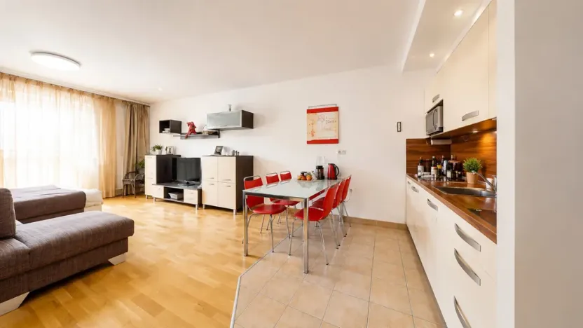 Prodej bytu 1+kk, Karlovy Vary, Jateční, 45 m2