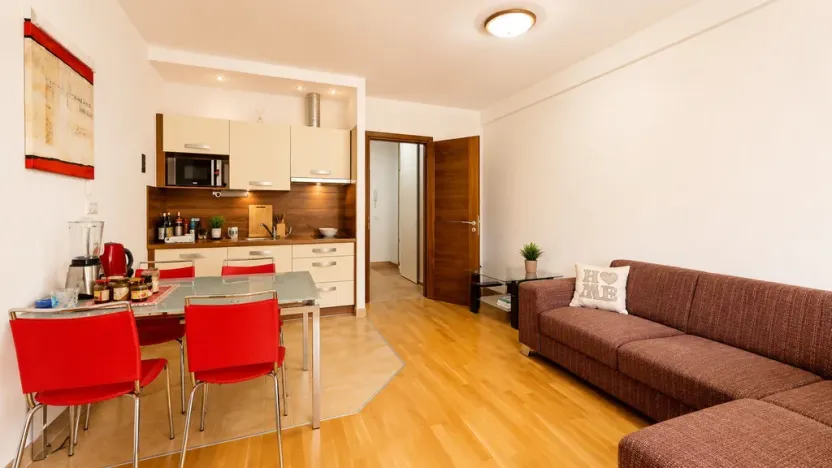 Prodej bytu 1+kk, Karlovy Vary, Jateční, 45 m2