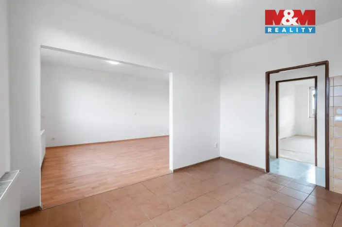 Prodej bytu 3+1, Srby, 72 m2