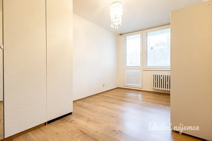 Pronájem bytu 2+1, Praha - Kobylisy, Paláskova, 55 m2