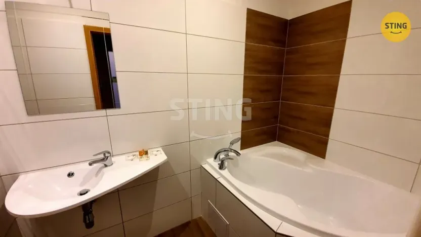 Pronájem bytu 1+kk, Třinec, Pod břehem, 34 m2