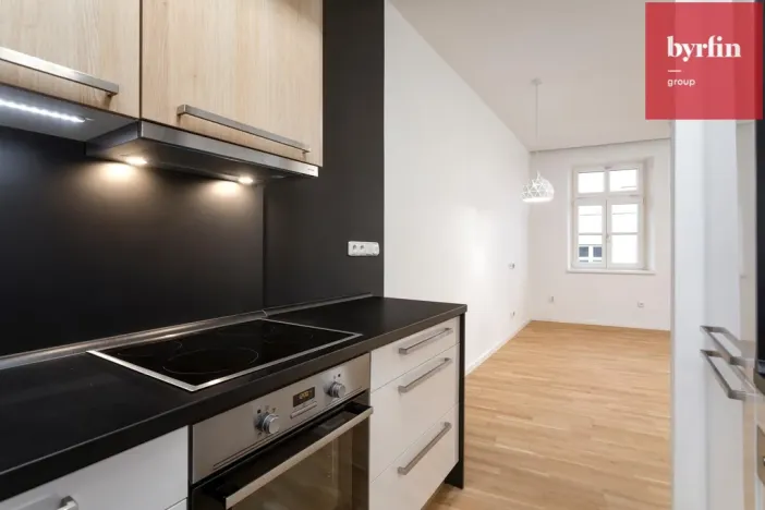 Pronájem bytu 3+kk, Opava, Dolní náměstí, 100 m2