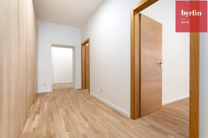 Pronájem bytu 3+kk, Opava, Dolní náměstí, 100 m2