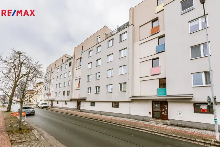 Pronájem bytu 1+kk, Pardubice - Zelené Předměstí, Milheimova, 34 m2