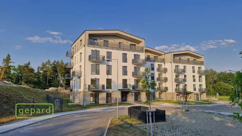 Pronájem bytu 2+kk, Slaný - Kvíček, U Benaru, 50 m2