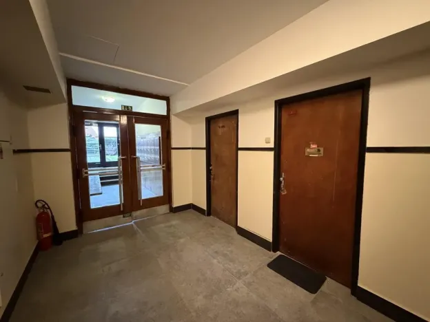 Pronájem bytu 1+1, Praha - Vinohrady, Šrobárova, 36 m2