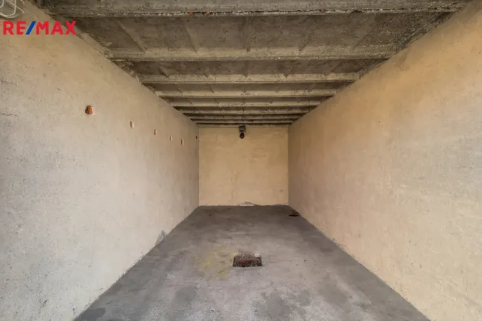 Prodej garáže, Hradec Králové, 16 m2