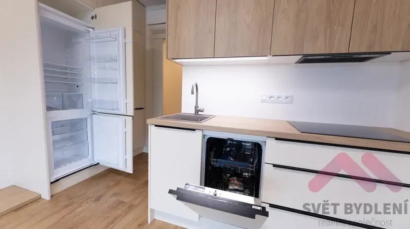 Pronájem bytu 1+kk, Praha - Žižkov, Šrámkové, 34 m2