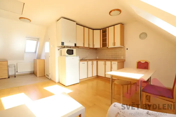 Pronájem bytu 2+kk, Praha - Radlice, Na Farkáně III, 57 m2