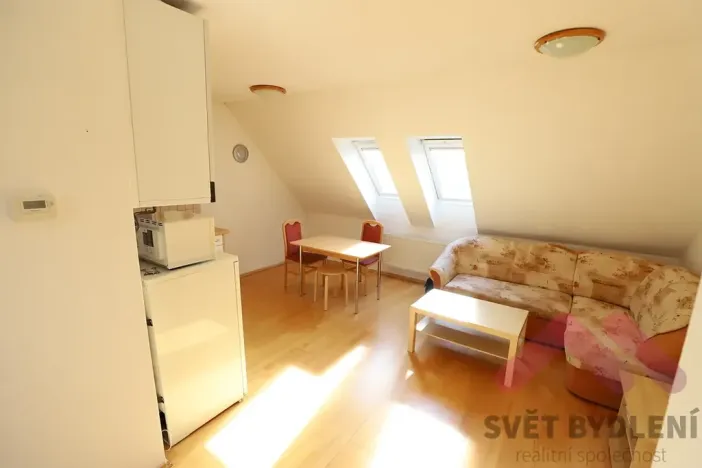 Pronájem bytu 2+kk, Praha - Radlice, Na Farkáně III, 57 m2