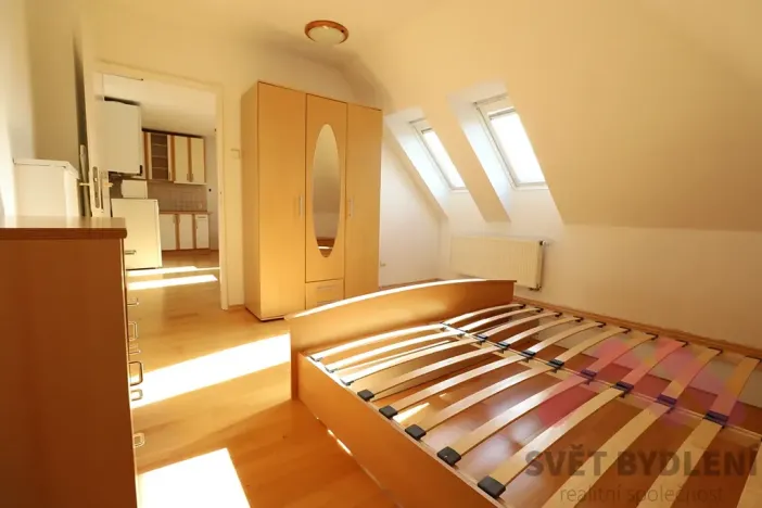 Pronájem bytu 2+kk, Praha - Radlice, Na Farkáně III, 57 m2