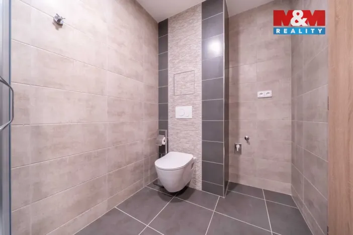 Pronájem bytu 1+kk, Třemošná, Školní, 32 m2