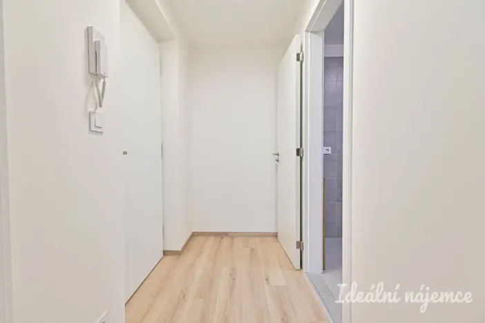 Pronájem bytu 2+kk, Brno - Horní Heršpice, Jižní, 36 m2