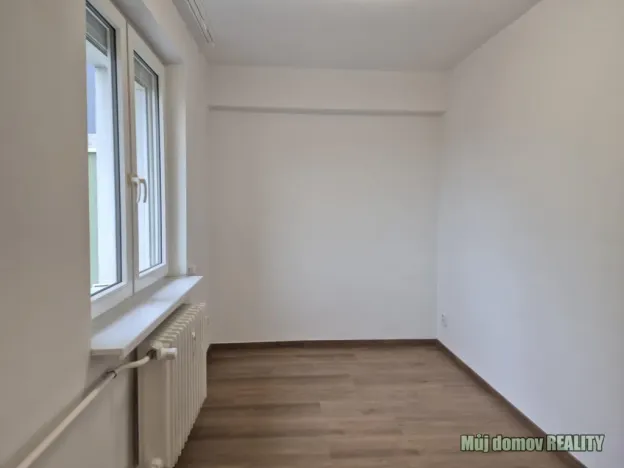 Pronájem bytu 2+kk, Praha - Holešovice, Vrbenského, 40 m2