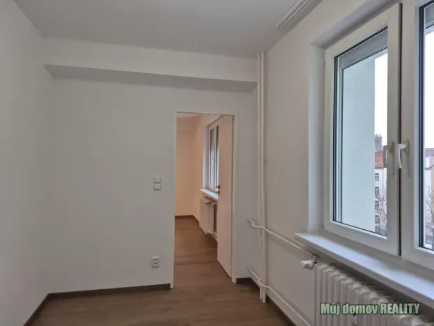 Pronájem bytu 2+kk, Praha - Holešovice, Vrbenského, 40 m2