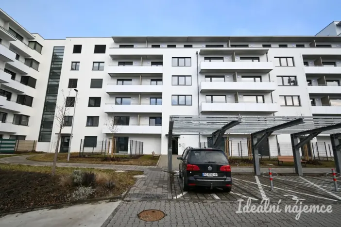 Pronájem bytu 1+kk, Brno, Jižní, 35 m2