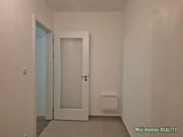 Pronájem bytu 1+kk, Praha - Dolní Měcholupy, Honzíkova, 41 m2