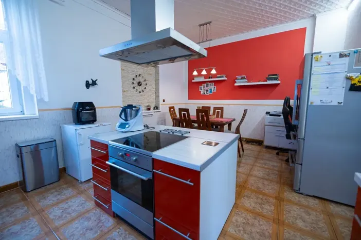 Prodej vícegeneračního domu, Vejprty, 900 m2