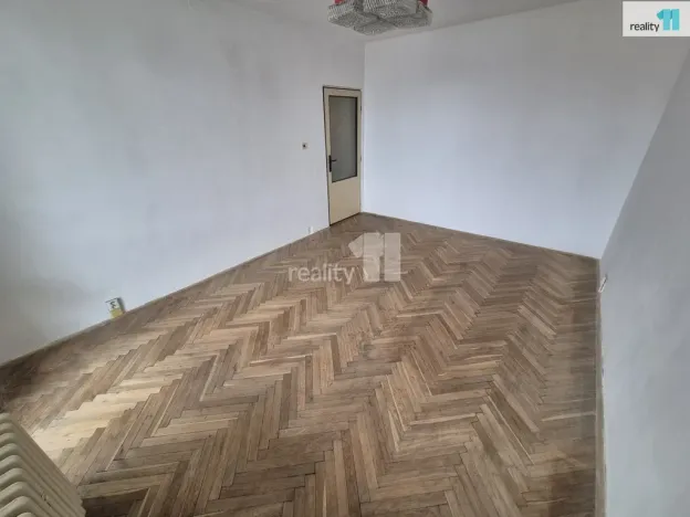 Prodej bytu 3+1, Aš, Dobrovského, 65 m2