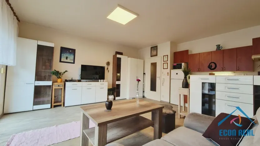 Prodej bytu 1+kk, Praha - Stodůlky, Sluneční náměstí, 30 m2