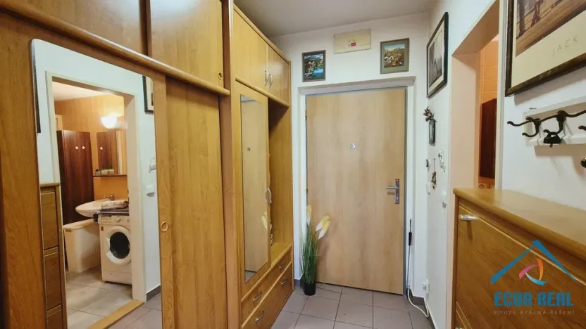 Prodej bytu 1+kk, Praha - Stodůlky, Sluneční náměstí, 30 m2