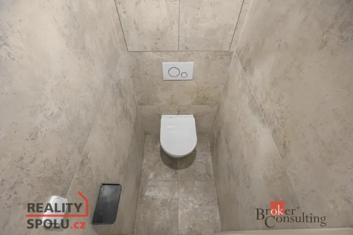 Prodej bytu 3+1, Praha - Strašnice, Černokostelecká, 64 m2