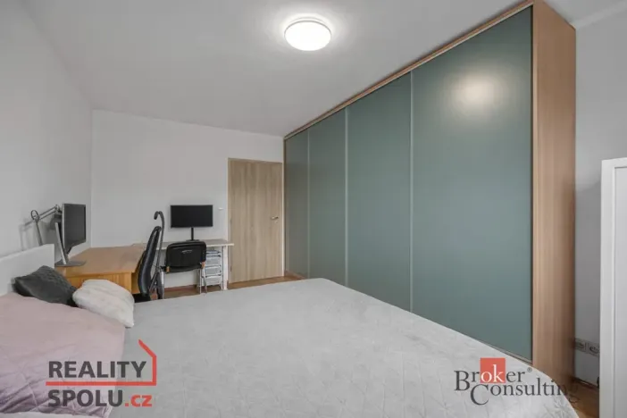 Prodej bytu 3+1, Praha - Strašnice, Černokostelecká, 64 m2