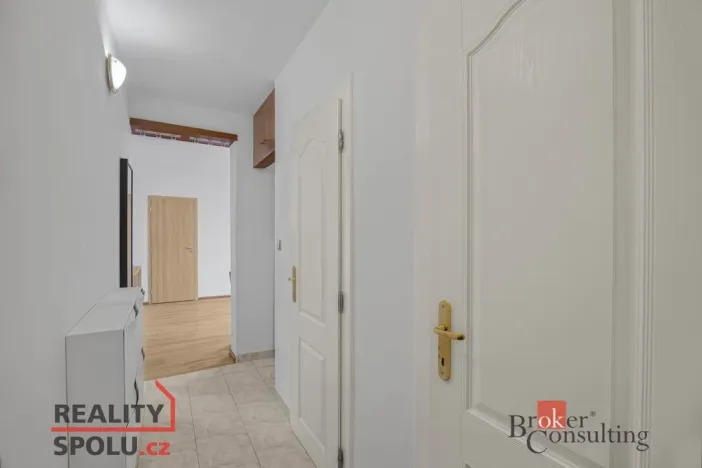 Prodej bytu 3+1, Praha - Strašnice, Černokostelecká, 64 m2