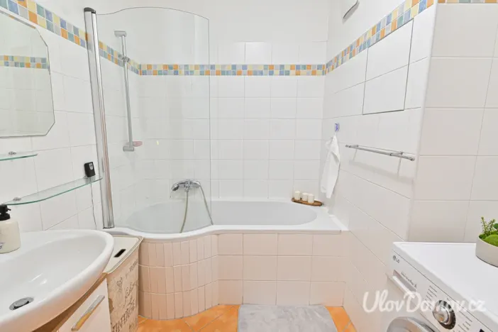 Prodej bytu 2+kk, Praha - Háje, Jurkovičova, 61 m2