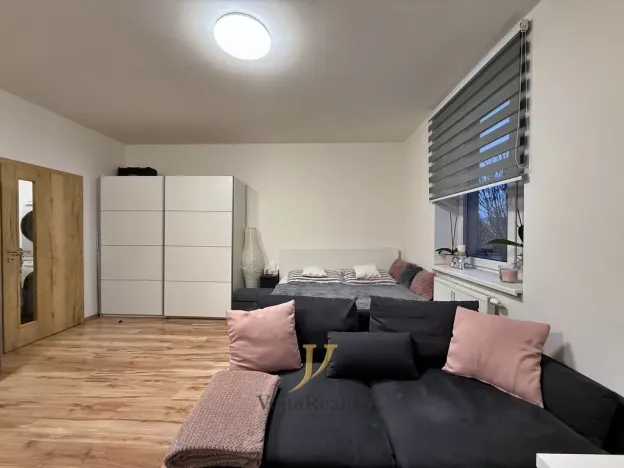 Pronájem bytu 1+kk, Olomouc, Lipenská, 32 m2