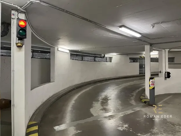 Pronájem garážového stání, Praha - Košíře, Pod školou, 13 m2